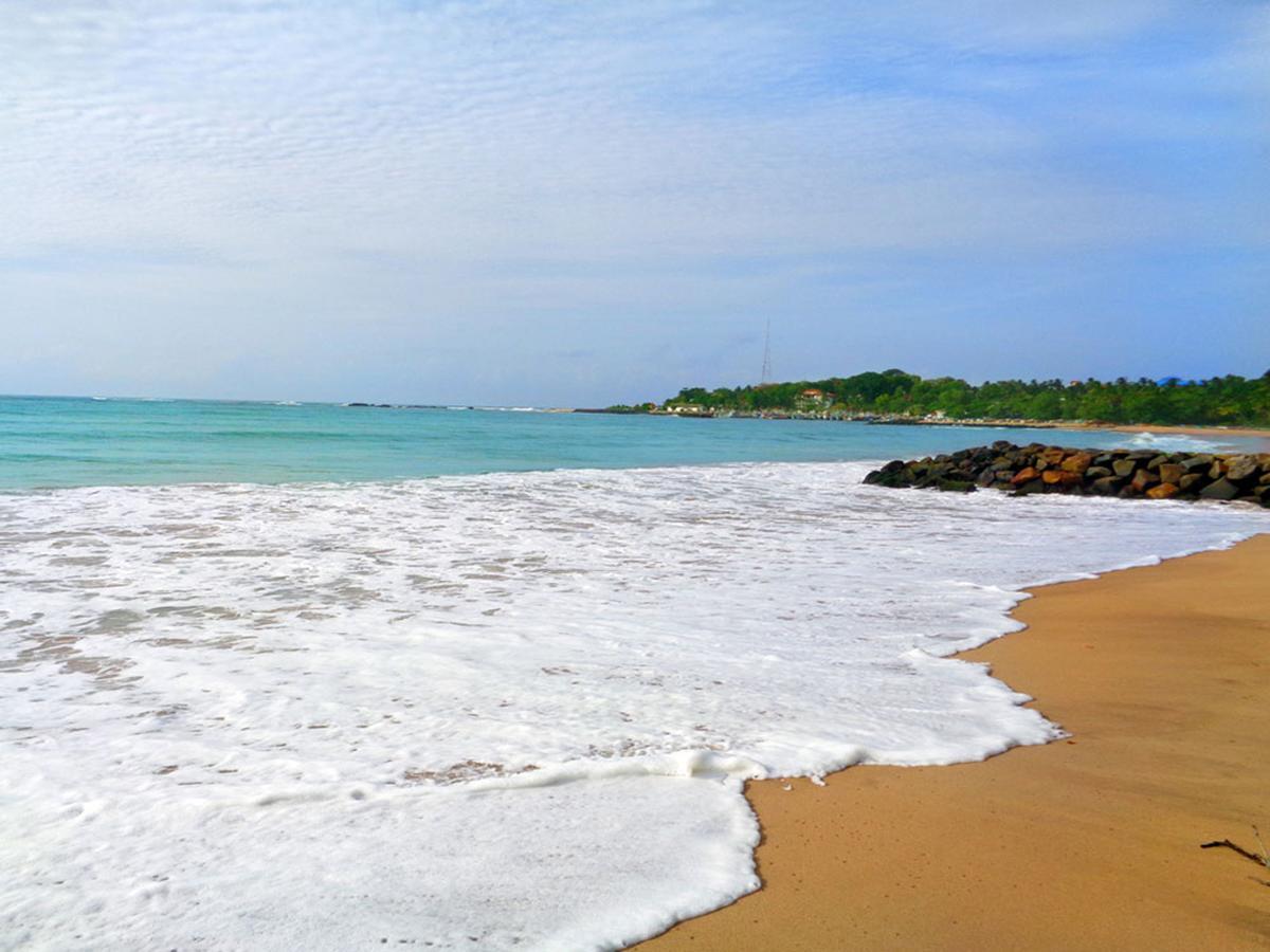 Reggae Zone Beach Resort Tangalle Exterior photo